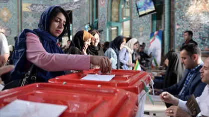 İran| Seçim öncesi dikkat çeken anket!