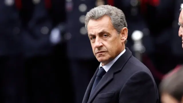 Sarkozy'den Macron'a 'erken seçim' eleştirisi!