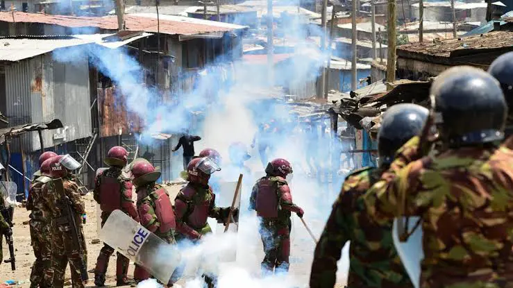 Kenya’da mahkeme onay verdi: Ordu sokaklara iniyor!
